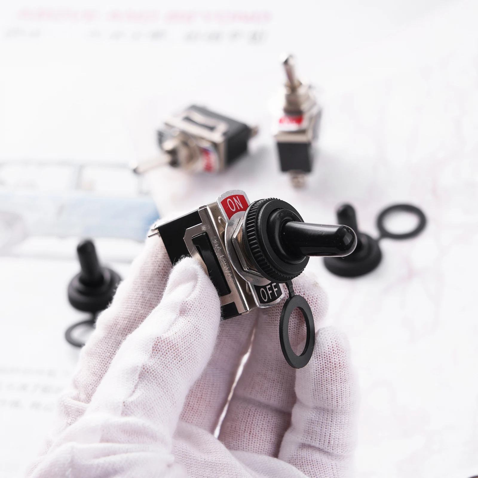 15A 250V 20A 125V ON/OFF SPST 2Pin Heavy Duty Rocker Switch Auto Car Boat Rocker Toggle Switch dengan Waterproof Boot Cap Cover