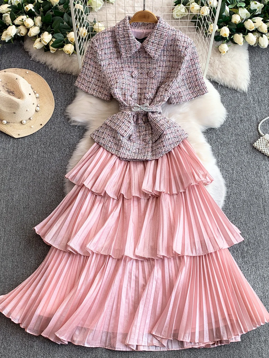 

Plaid A-Line Dress Women's Winter Waist-Cinching Flounce Skirt Cake Long Dress Lightweight Elegant Style Short Sleeve