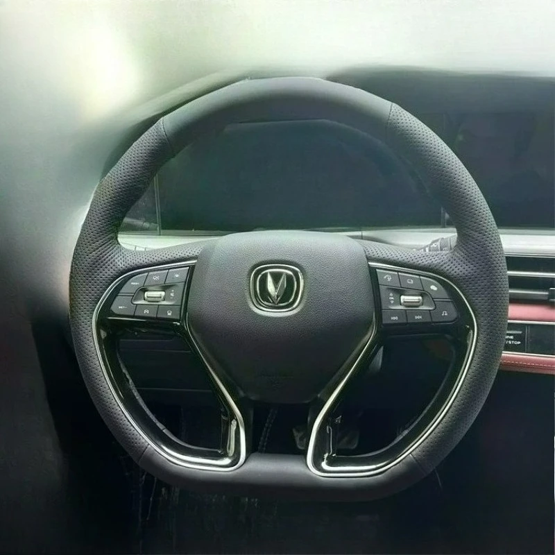 Hand-stitched renovation Non-slip wear-resistant yellow leather car steering wheel cover For Chang'an CS75 PLUS 2020-2022