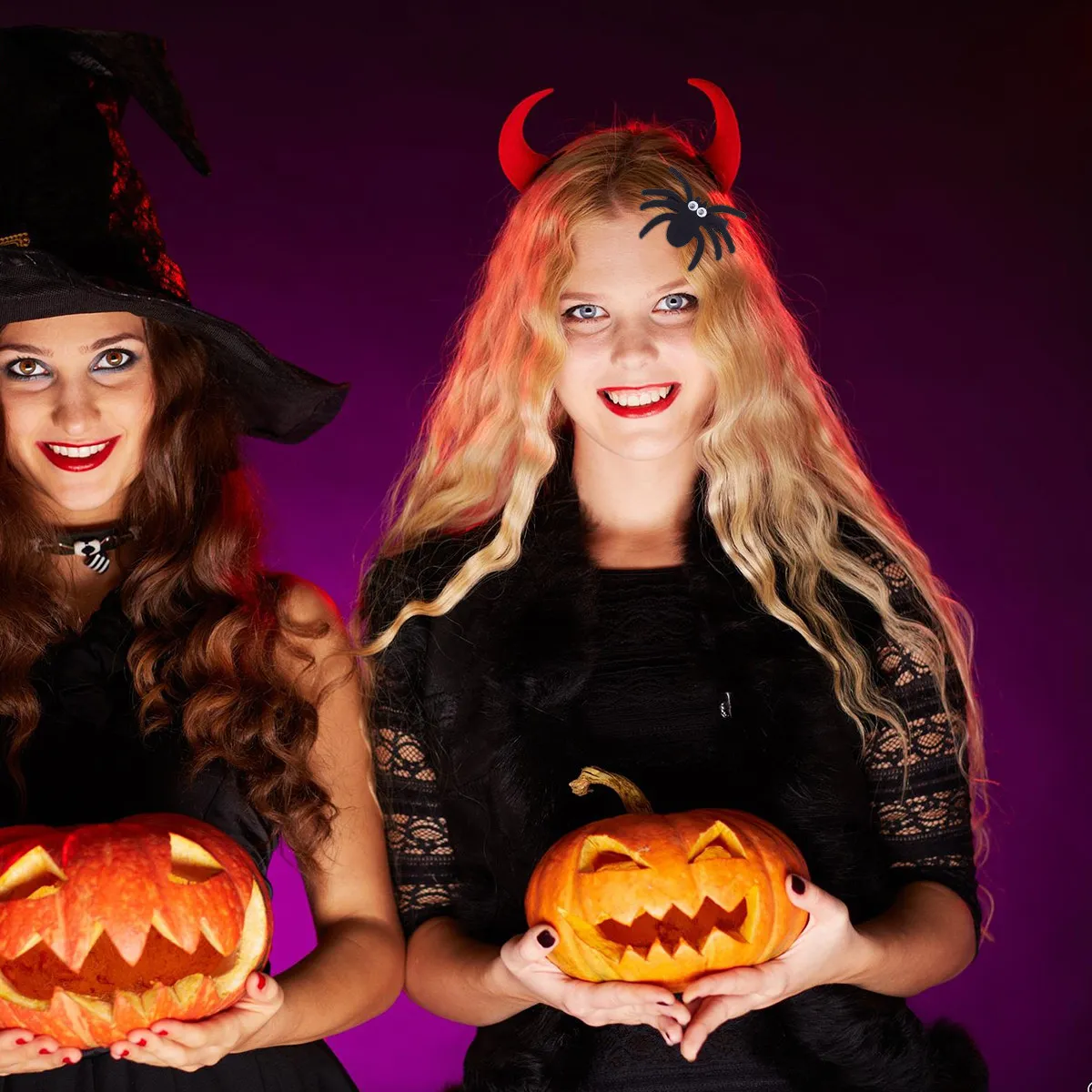 

4Pcs Scary Spider Hairpin Halloween Headpiece Hair Clip Party Props Funny Headwear Costume Accessory Spider Hair Clip