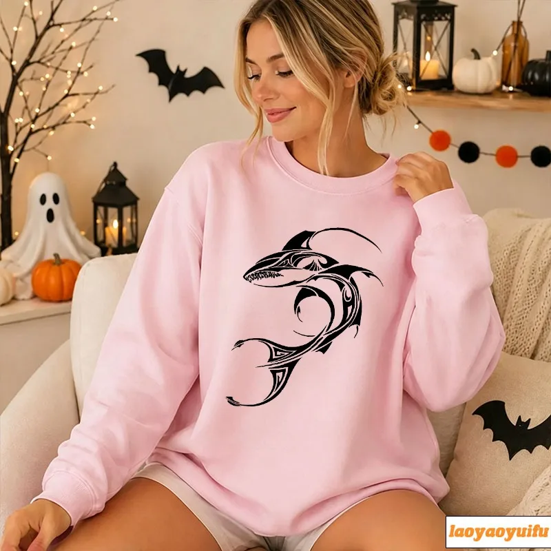 Tribal Style Sea Manta Ray Graphic Crewneck Sweatshirt White Line Art Ocean Creature Abstract Tattoo Style Print Casual Pullover