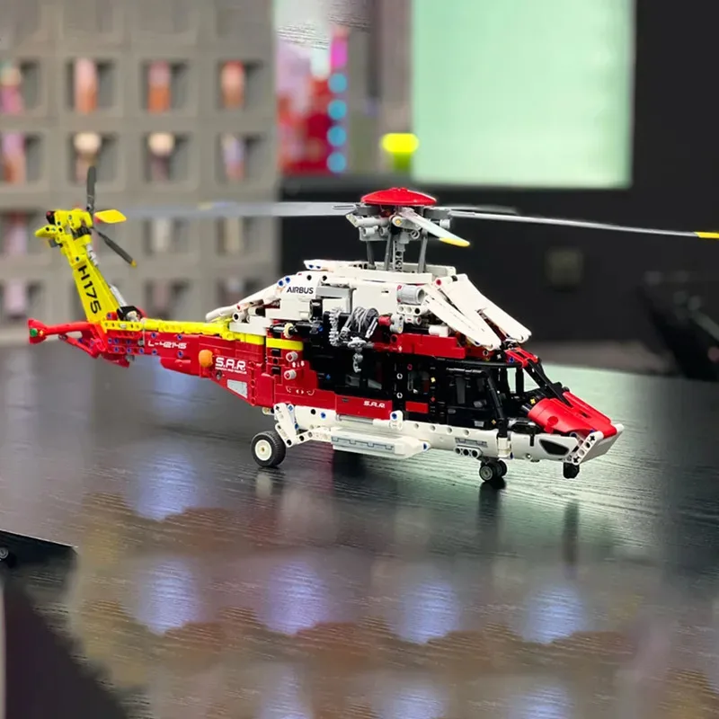 Technical Airbus H175 Rescue Helicopter Educational Model Compatible 42145 Building Blocks Spinning Rotors Motorised Kids Toys