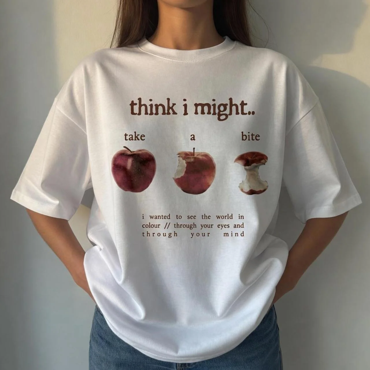 Men's Summer Retro Red Apple Bitten Fruit Print T-Shirt Unisex Cotton and Breathable Tee Men's Round Neck Oversized Short Sleeve