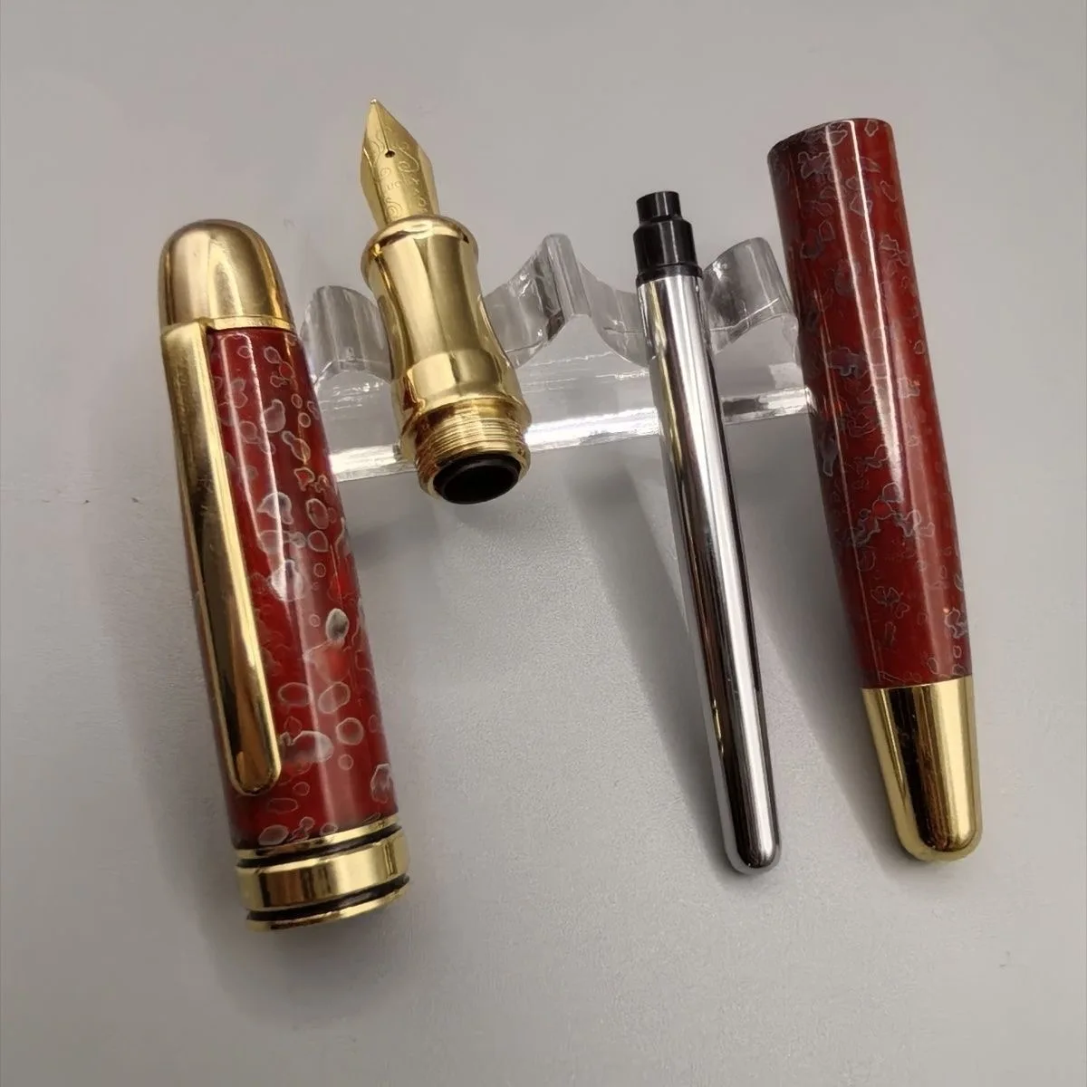 

Роскошная шариковая ручка из полимерной смолы с вращающимся стержнем, черная, 0.7 мм, стандартный стержень G2, высококачественные деловые элегантные ручки-роллеры