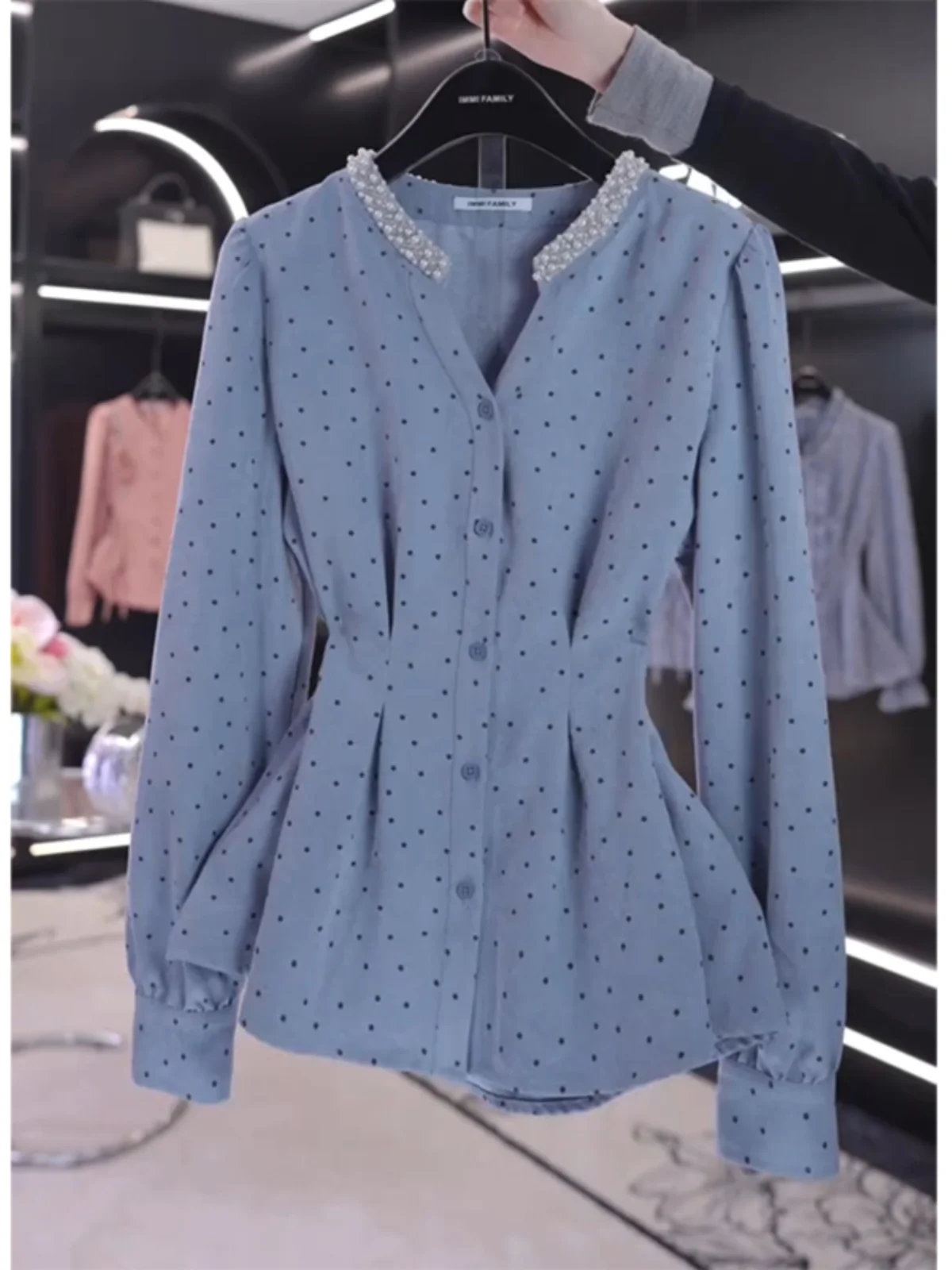 

French Bead V-neck Shirt Large Size Women's New Autumn 2025 Pleated Waist Long Sleeved Top Temperament Single Breasted Blouse