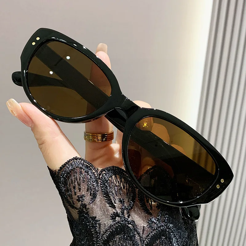 Ladies Retro UV400 Sunglasses Men Women Vintage Travel Outdoor Sunproof Glasses Unisex Luxury Design Cat Eye Hip Hop Eyeshades