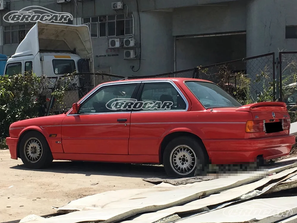 Aileron de coffre arrière de style original pour BMW Série 3 E30 M3 Evolution 1982-1994, de haute qualité, noir brillant ou rouge