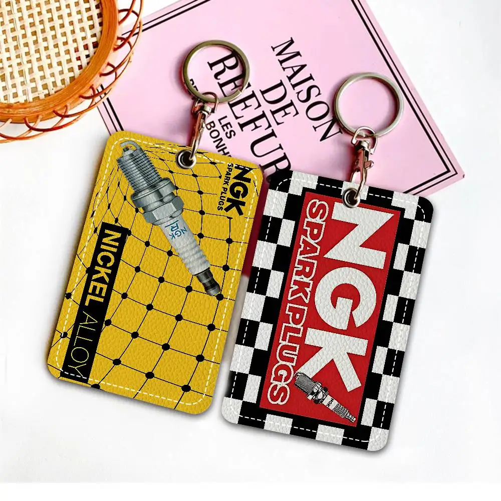 

Брелок-держатель для карт N-Ngk с защитным чехлом для проездных, кредитных и банковских карт