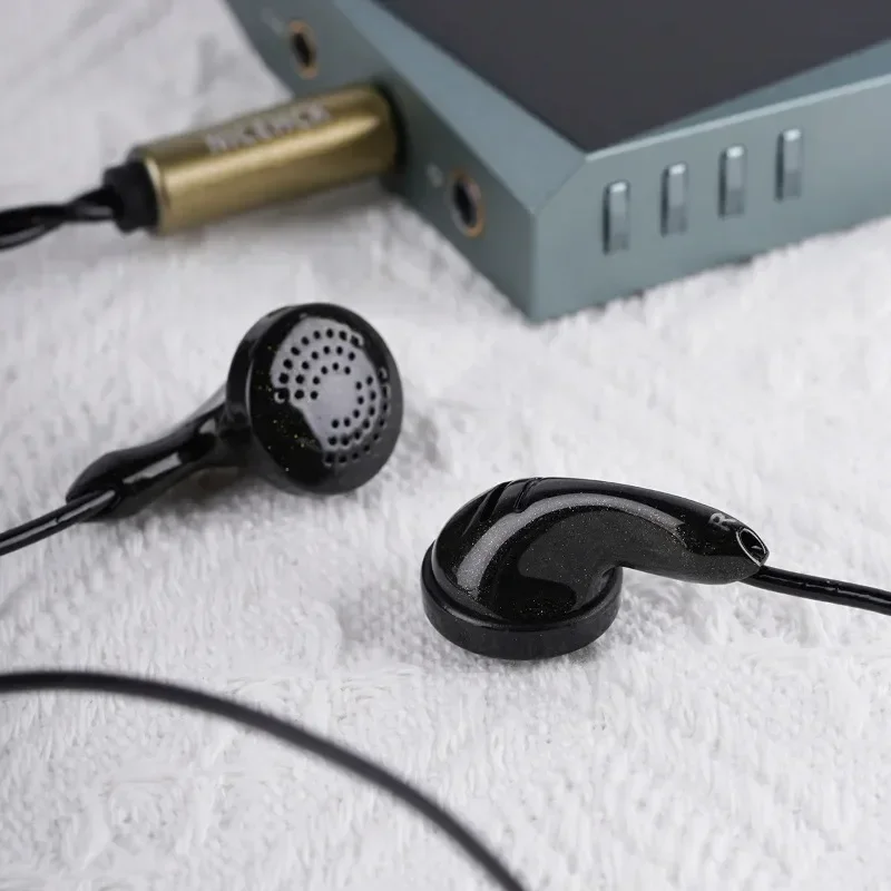 

NICEHCK B80 14.8mm PU TopologyBio Diaphragm Dynamic HIFI Wired Flat Earbud Music IEMs with HD Microphone 3.5/4.4mm Connector