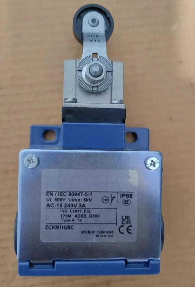 Sensor original XCKM110H29 XCKM115H29 em estoque