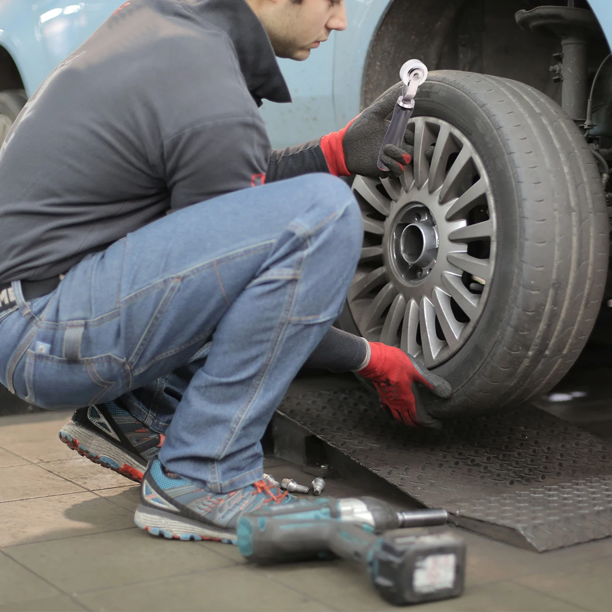 

12 мм инструмент для ремонта автомобильных шин, пластиковая ручка, компенсация автомобильных шин, роликовое стежочное колесо для клейкости и уплотнения заплат