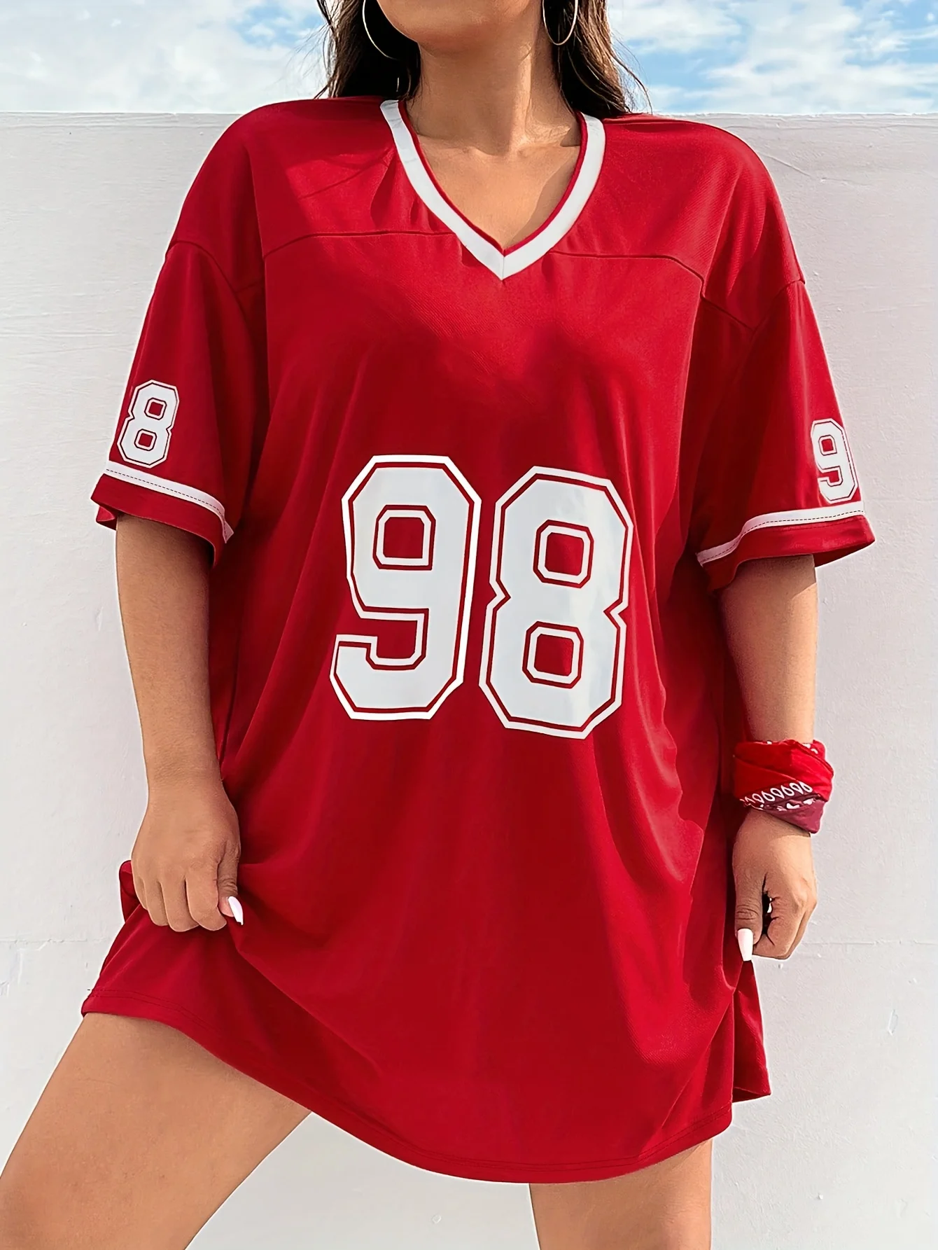 

Plus Size Women's Casual V-Neck Sleeveless Dress Vibrant Red with Bold '98' Graphic Print Loose Fit Summer Breathable Dress