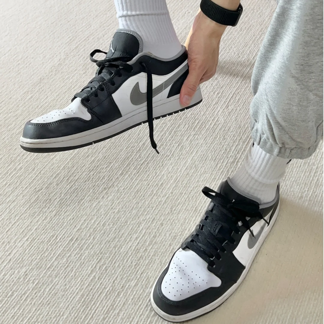 Nike New Arrival Air Jordan 1 Low  Men's and Women's sneakers classic model Sports Shoes Fashion breathable sneaker