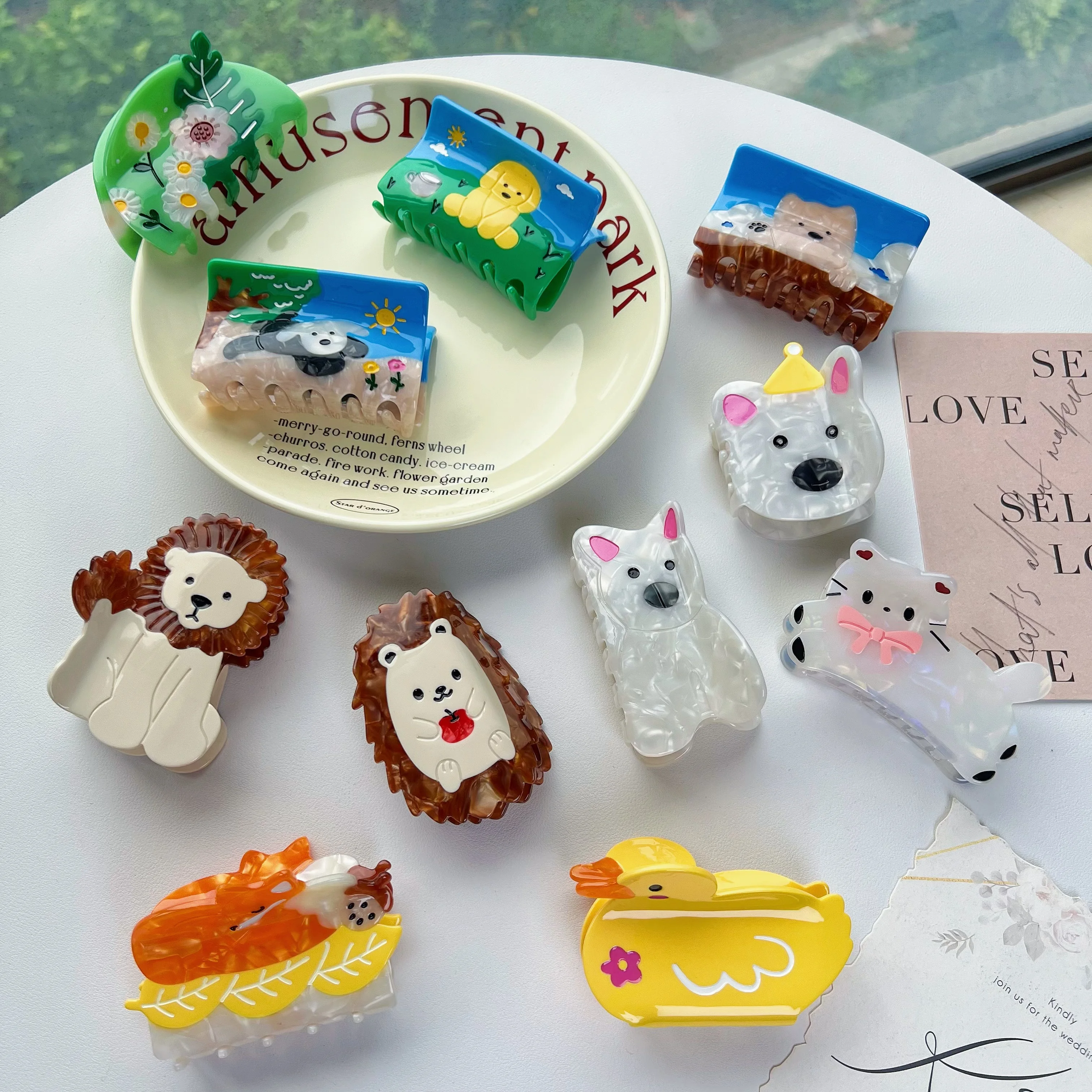 

15 Animal (Dog, Duck, Lion) Claw Hair Clips. Unique and casual summer family style. Acetate, handmade. High - quality. Fashion -