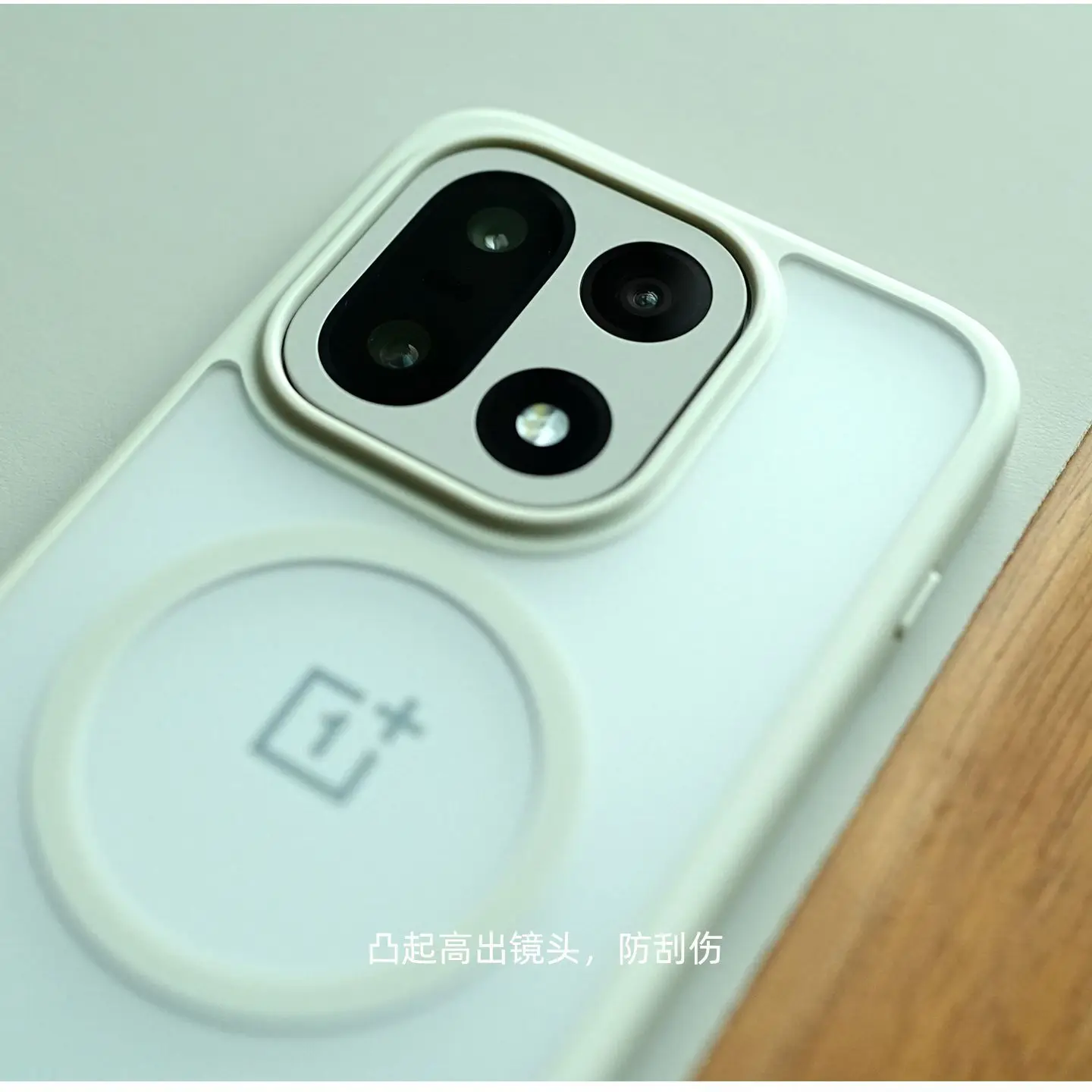 Etui na OnePlus 15 Luksusowe, przyjemne w dotyku, z obsługą Magsafe, magnetyczne, na tył telefonu, do One Plus 15 Oneplus15, bezprzewodowe ładowanie, odporne na wstrząsy — zdjęcie produktu 4