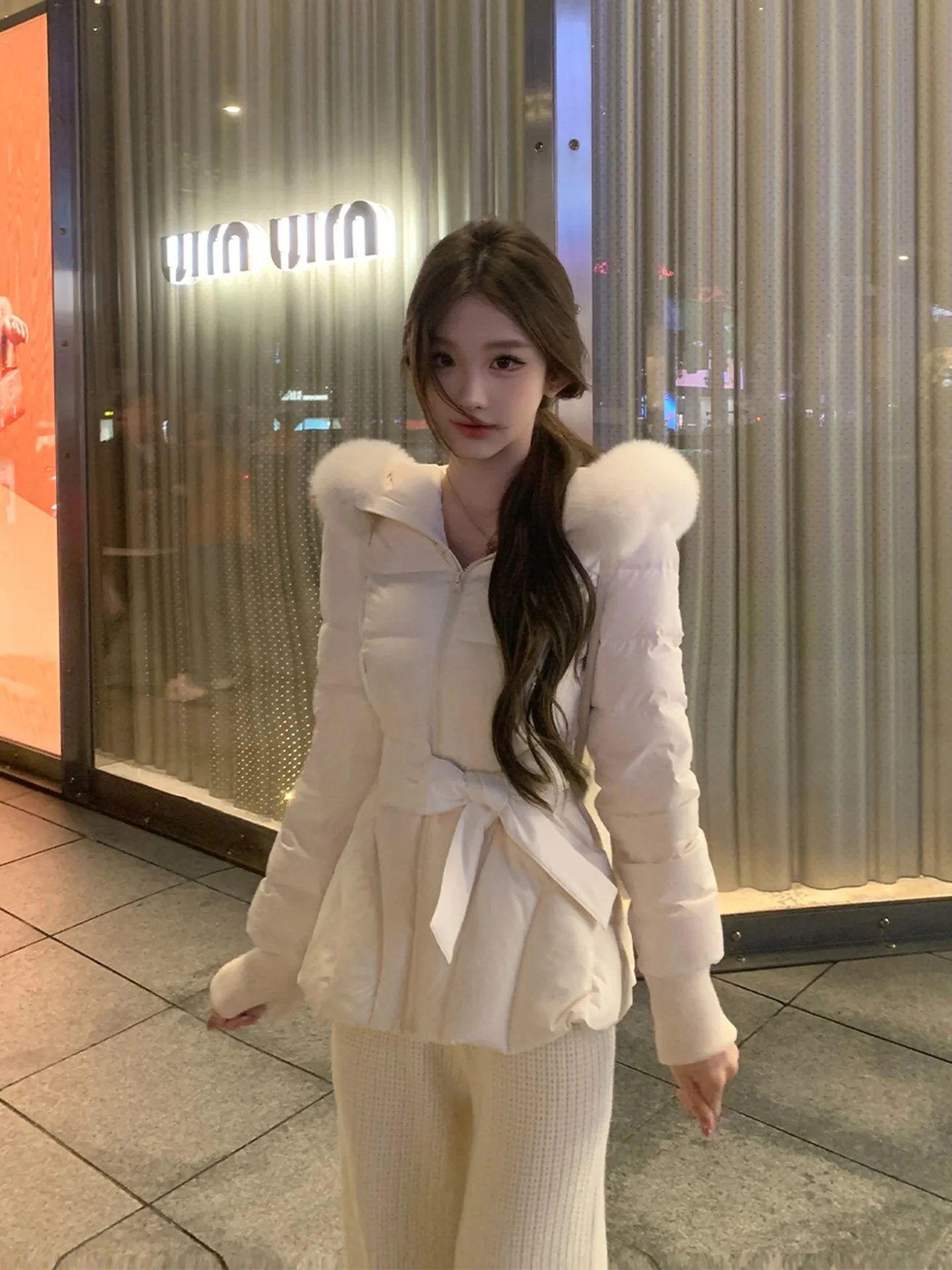 

Women's Fur Collar down Jacket White Duck Feather Warm Waist-Cinching Belted Winter Coat Casual Style Thick Long Sleeve