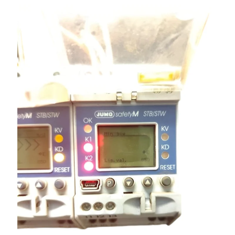 for Jumo 00575661 Thermostat Model 701150/8-01-0253-2001-23/005,058 for Industrial Temperature Control