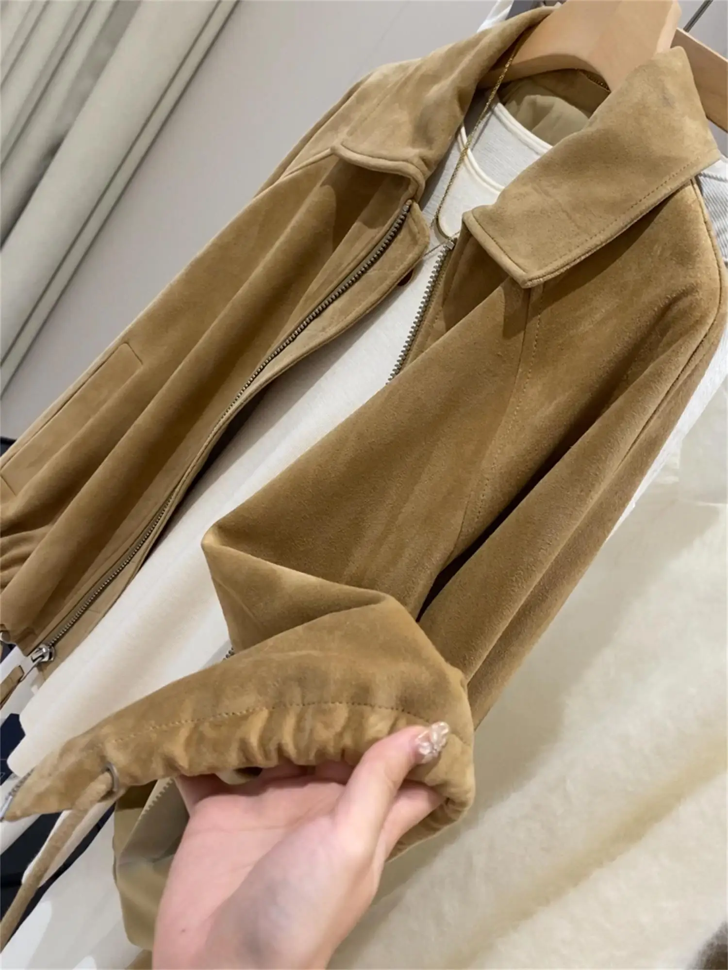 Jaet عالي الجودة مع حاشية Dstring وياقة مدببة ملابس خارجية غير رسمية للنساء موصى بها CHAO