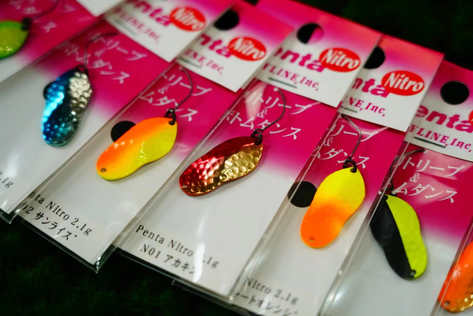 

Japan IVYLINE Evelyn Penta Nitro Diamond Sequins 2.1g Trout Makou Lure Sub-tube Bait