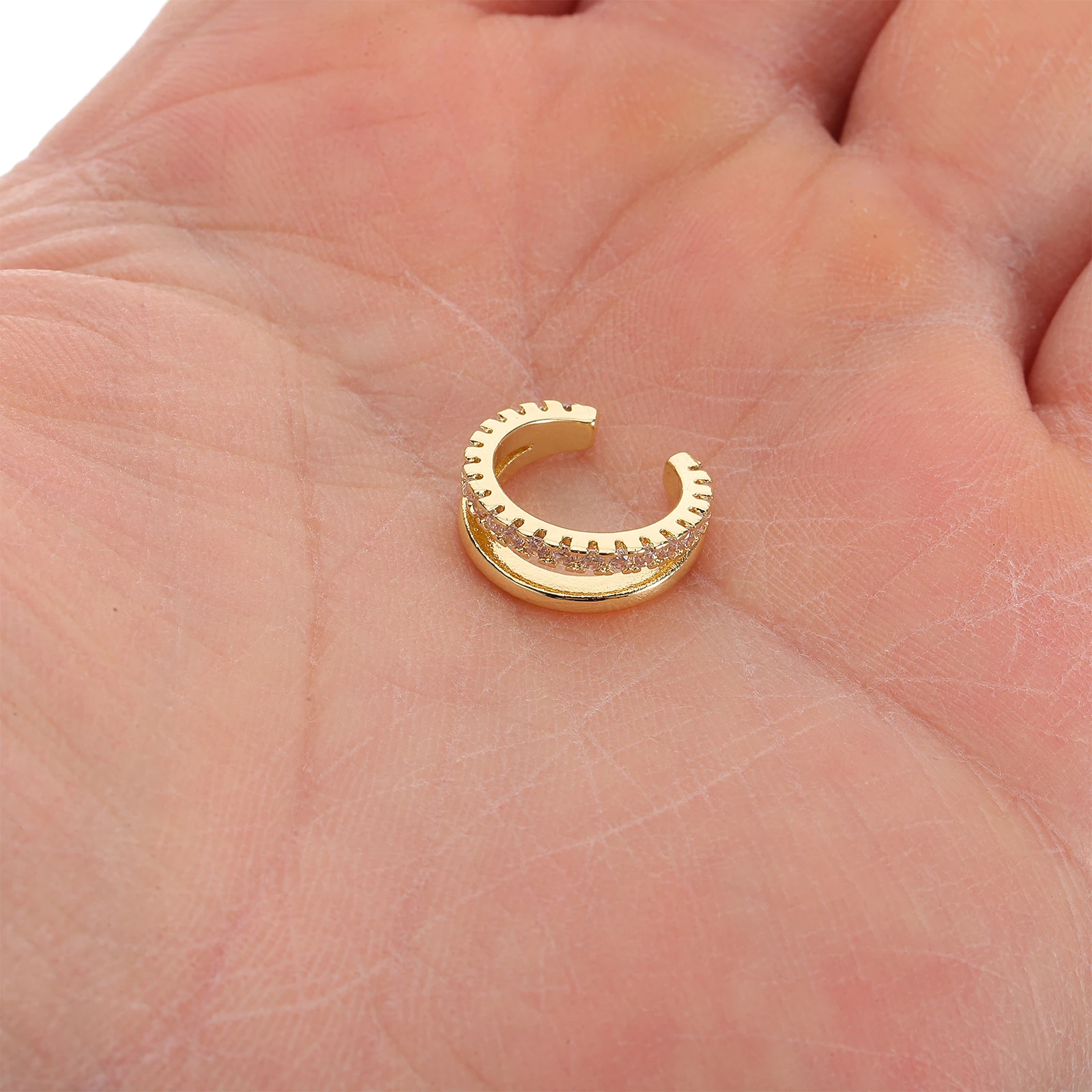 

3Pcs Sparkling Ear Cuffs Adjustable Rhinestone Ornaments Minimalist Earring Stack Trendy Jewelry for Women Funky Earrings