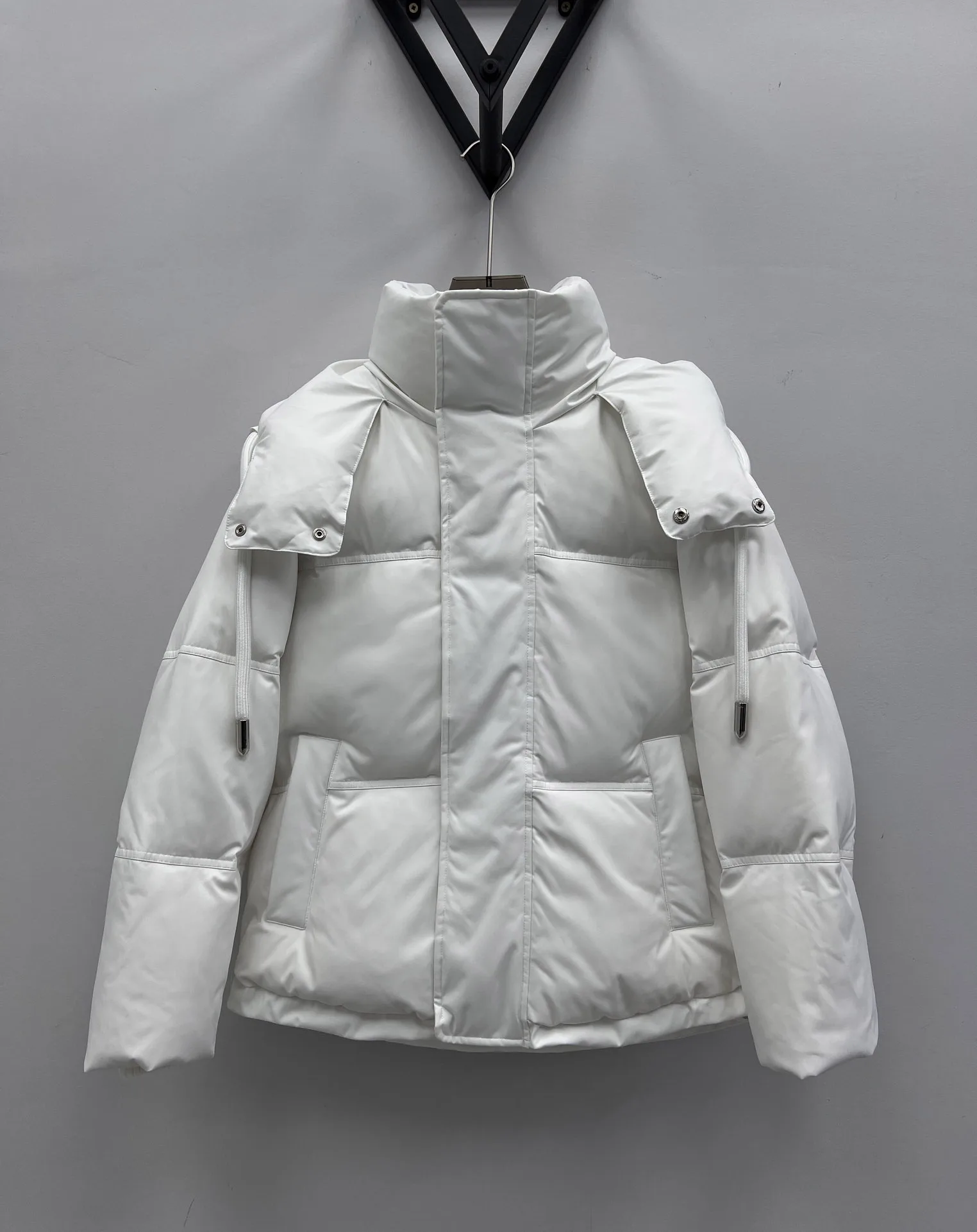 

2025 Women's Clothing Classic versatile loose silhouette warm down jacketAutumn Winter New 1105