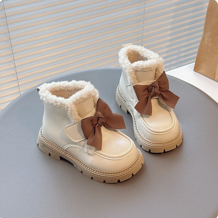 Girls Lamb Wool Leather Shoes Soft Sole Baby Moccasin Shoes Kids Princess Warm Boots with Bow-knot Simple 2025 Winter New