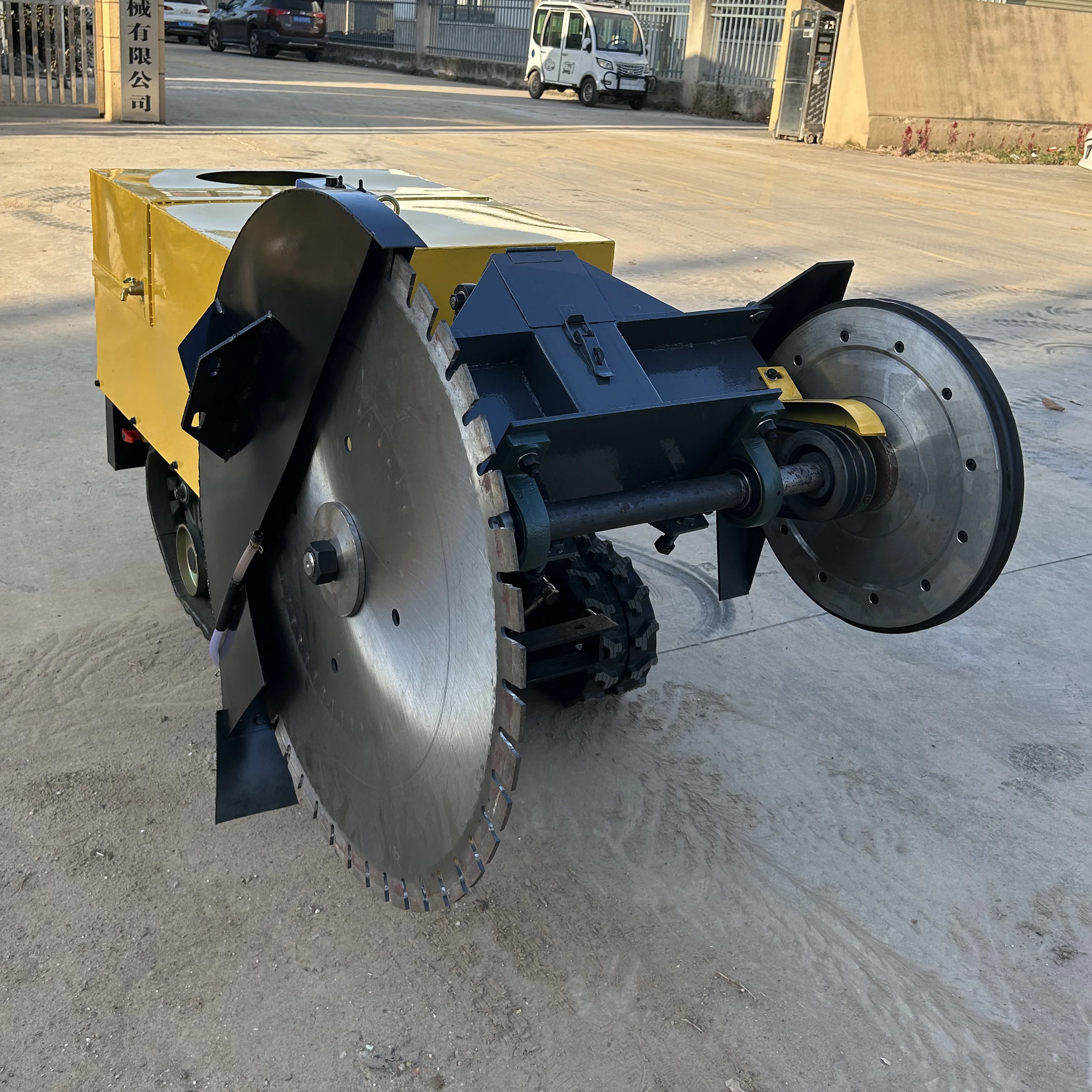 قطع أوتوماتيكي 1500 مم 37 كيلو وات منشار سلك الماس آلة قطع الطريق آلة سلك الماس المحجر #3