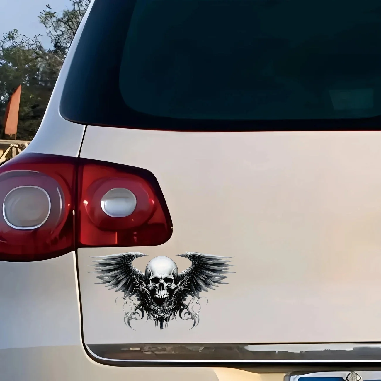 16x8cm gevleugelde schedel autobumper raamstickers voor auto vrachtwagen bestelwagen mode stickers vinyl materiaal stickers