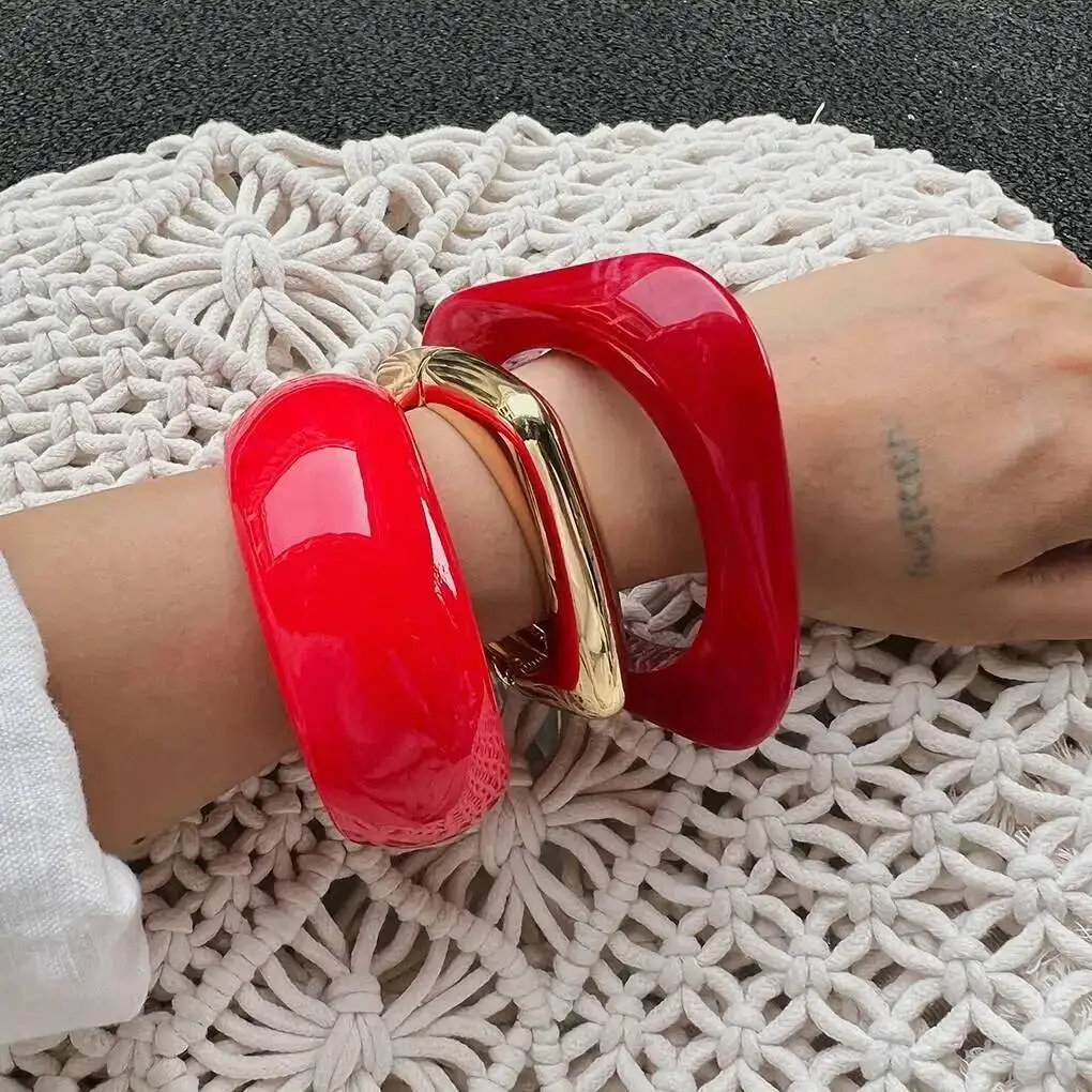 Salircon 3 Style Punk Red Acrylic Resin Chunky Bangles Women on Hand 2025 New Geometric Wide Metal Bracelets Aesthetic Jewelry