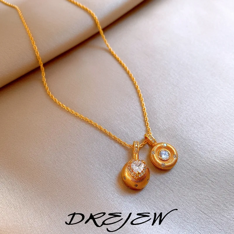 

DREJEW Zircon Heart Circular Necklace for Women Retro Light Luxury Pendant Necklaces Niche Wedding Gold Plating Jewelries