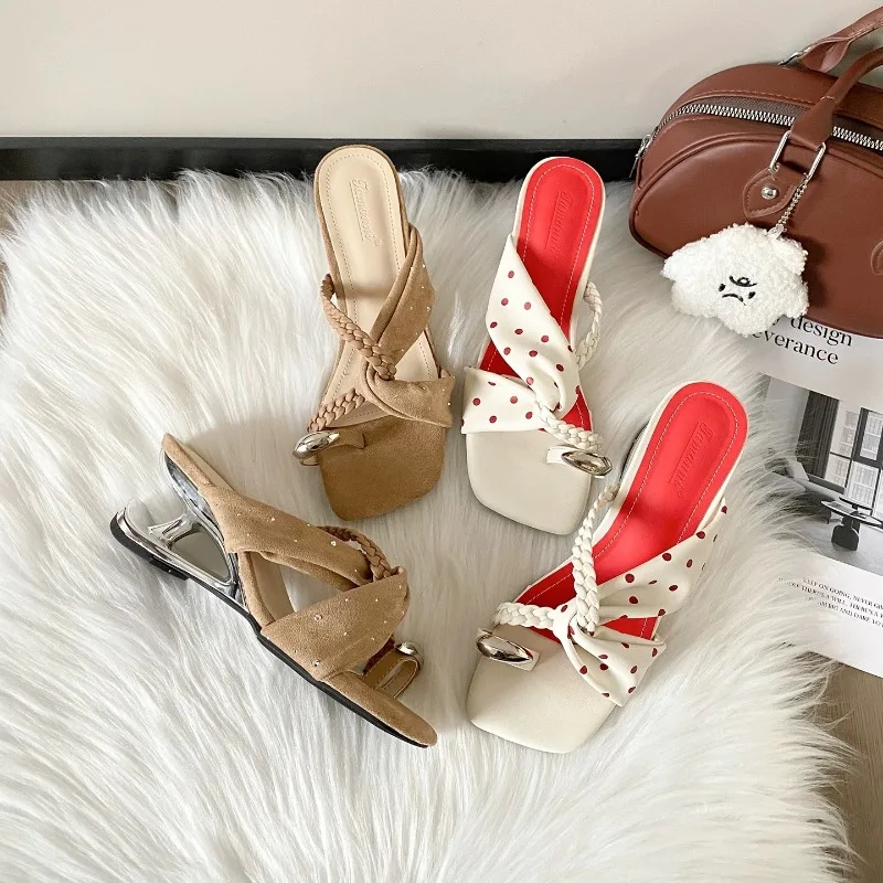 

French Vintage Trip Strap Open Toe Cool Mopping Shape Heel Holiday Wear Pin-in Flip-Flops