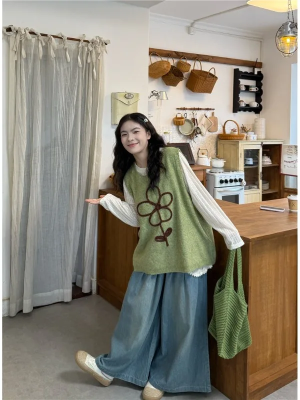 

Spring New Arrival Women's Floral T-Shirt Vest Jeans Three-Piece Set Small Size Layering Base Ins Style Comfortable High Waist