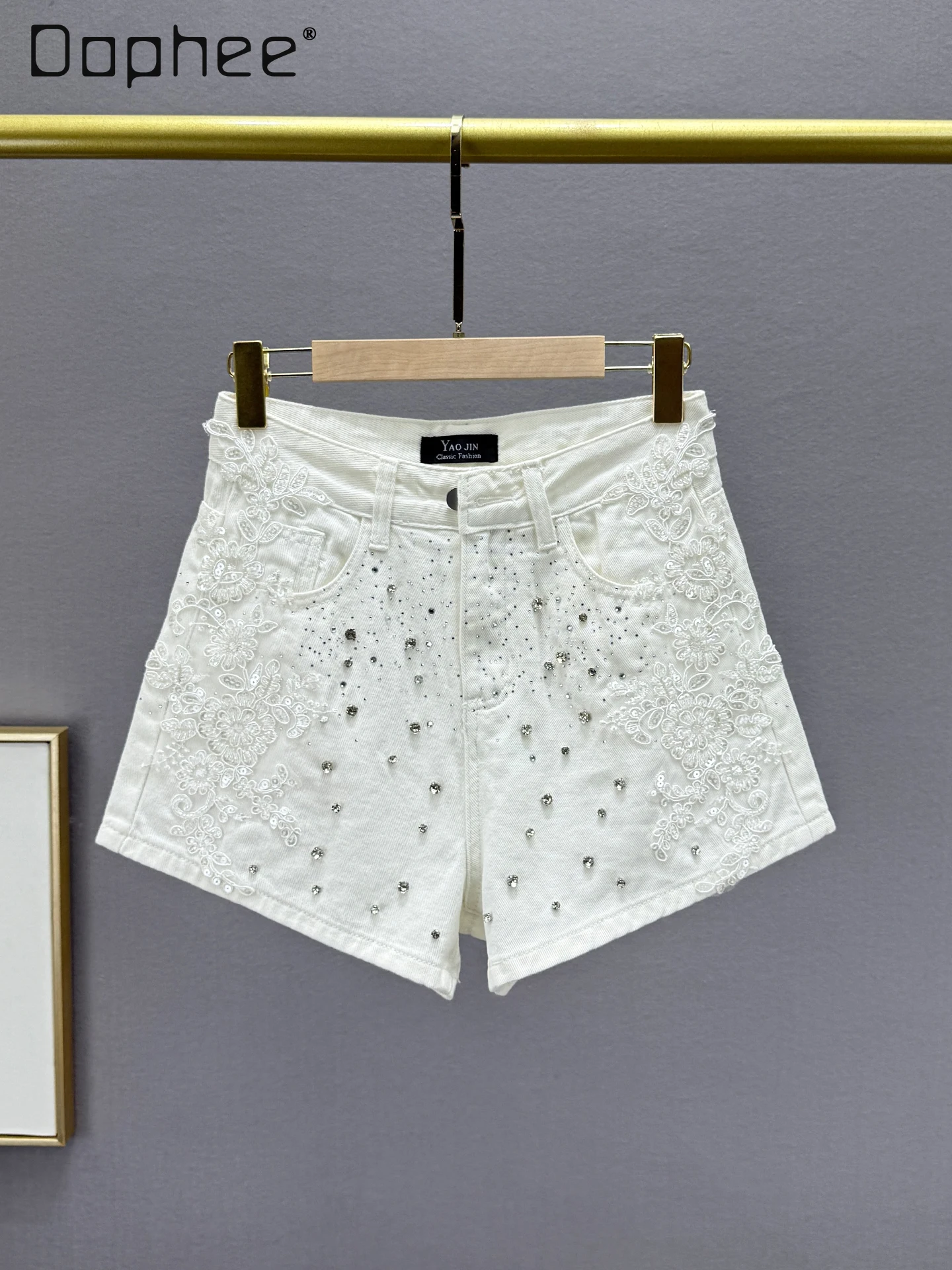 European Station Hot Diamond Denim Shorts Women Summer High Waist Slim Retro Embroidered Wide Leg Pants Spice Girl A-line Pants