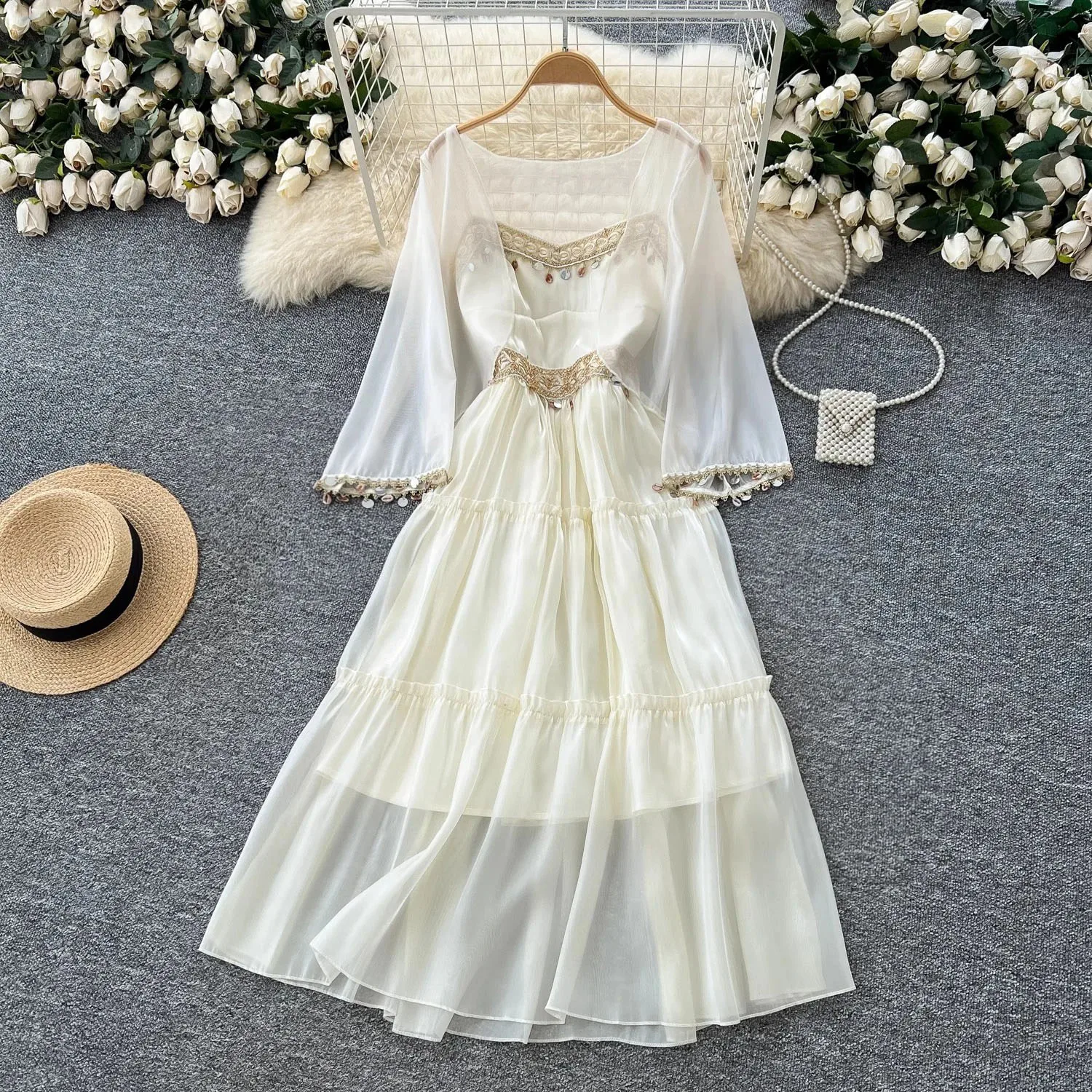 Ethnische Stil Französisch Urlaub Fee Femme Robe Sommer Neue Minderheit Vintage Pailletten Quasten Mujer Schlank Schlinge Mesh Süße Kleid