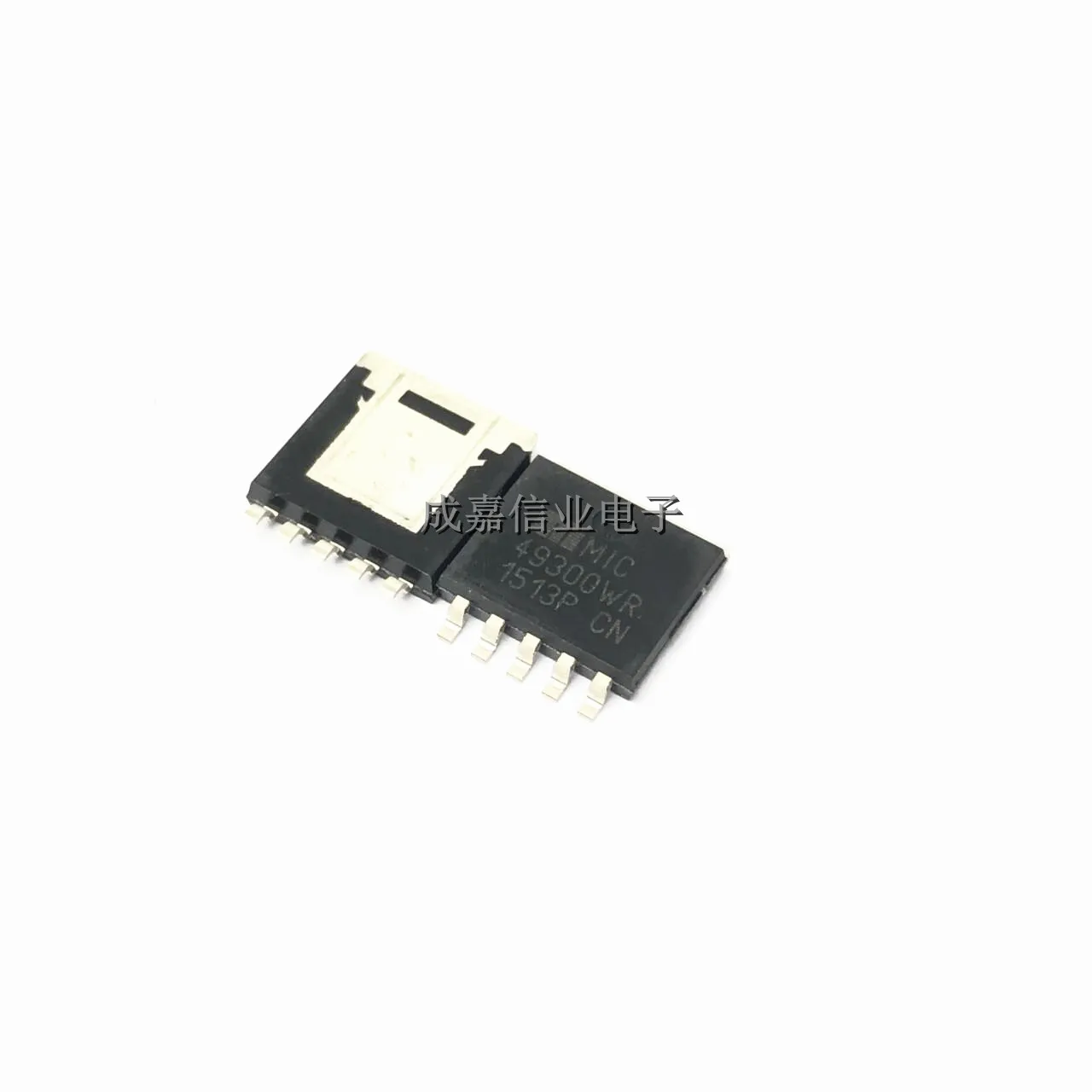 10pcs/Lot MIC49300WR SPAK-5 LDO Voltage Regulators Dual Supply, LV 3.0A Operating Temperature:- 40 C-+ 125 C