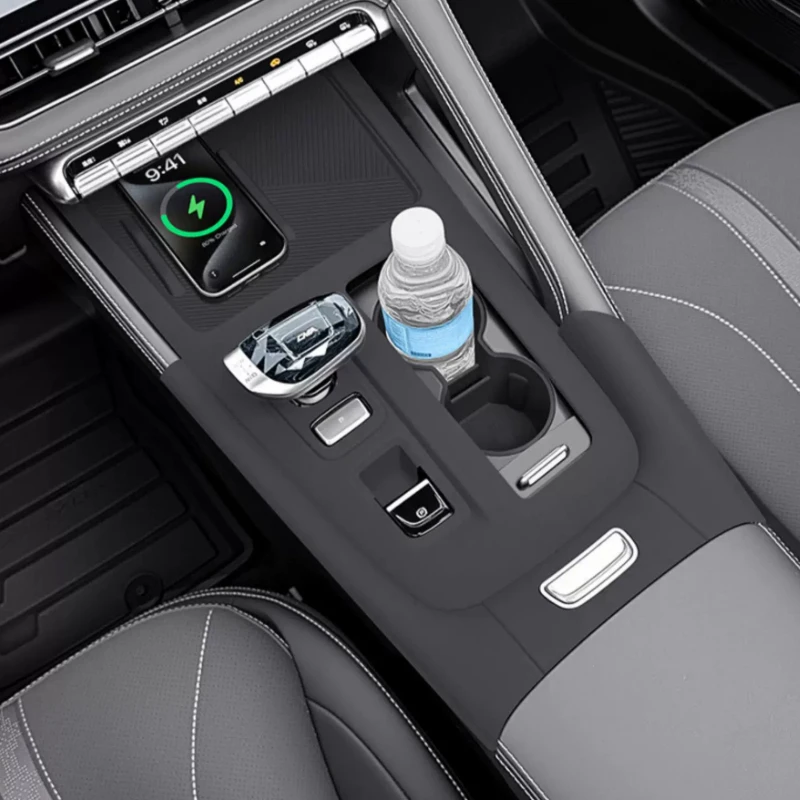 

For Geely Preface 2021-2026 Central Control All-Inclusive Silicone Protective Pad Car Interior Modification Accessories Supplies