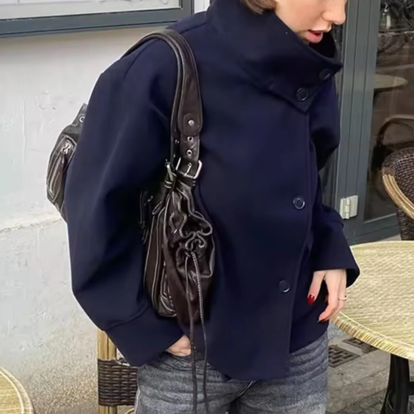 2025 automne nouveau Sle femmes Faionable Personali correspondant ample laine ort manteau bouton col montant polyvalent Long Sve