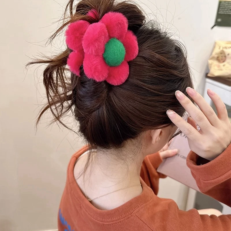 Colorblock Plush Flower Hair Claw Large Clip Simple Barrettes Crab Hair Clips Hairgrips Autumn Winter Hair Accessories