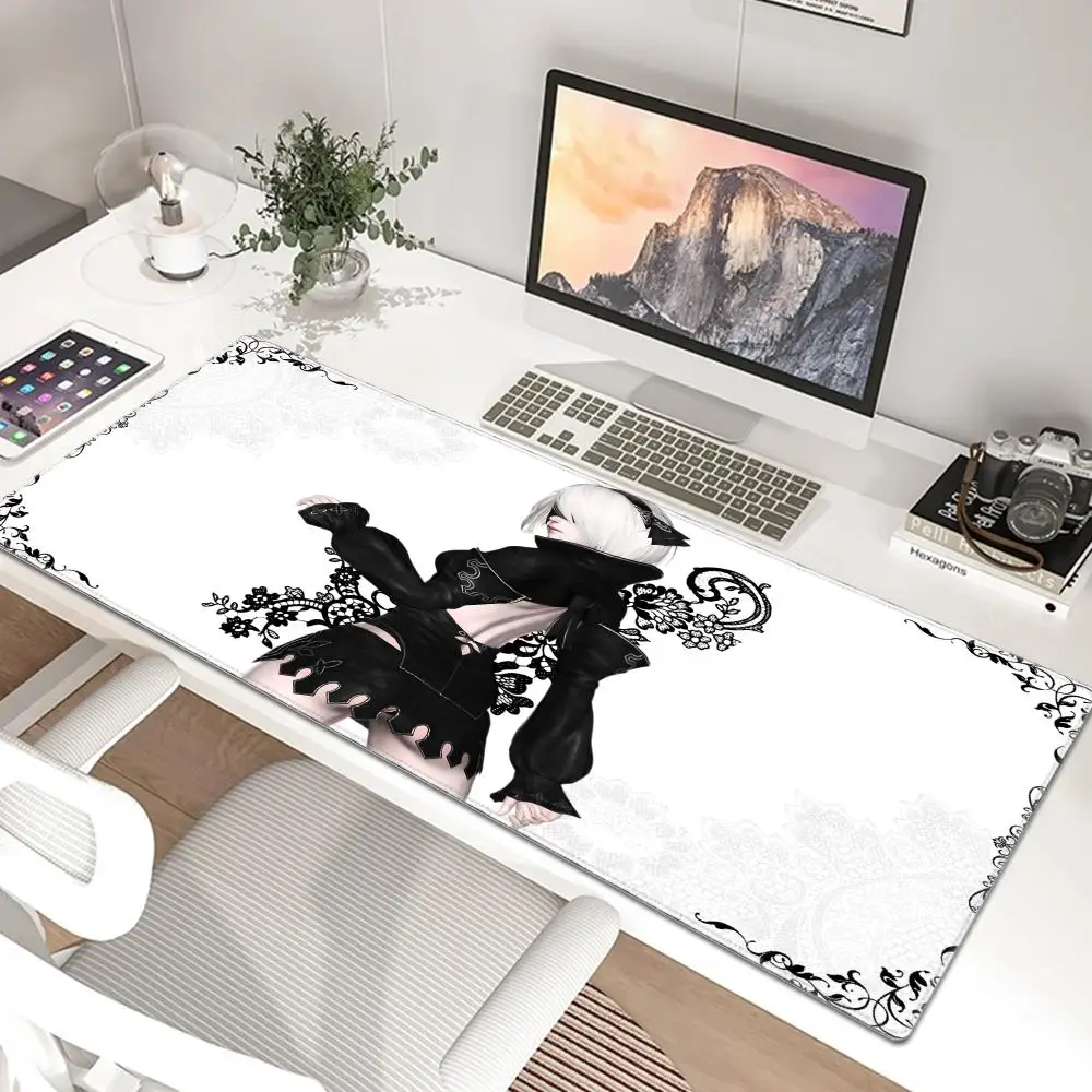NieR Automata 2B Gaming Mouse Pad, XXL 90x40cm HD Print Non‑Slip Rubber Desk Mat for PC Keyboard Gamer
