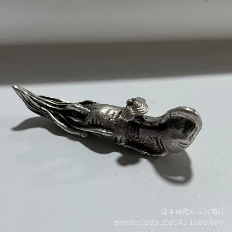 Antique stationery items, creative holders, pen rests, decorative pieces, "Life is as you wish" tea pets, calligraphy and pa