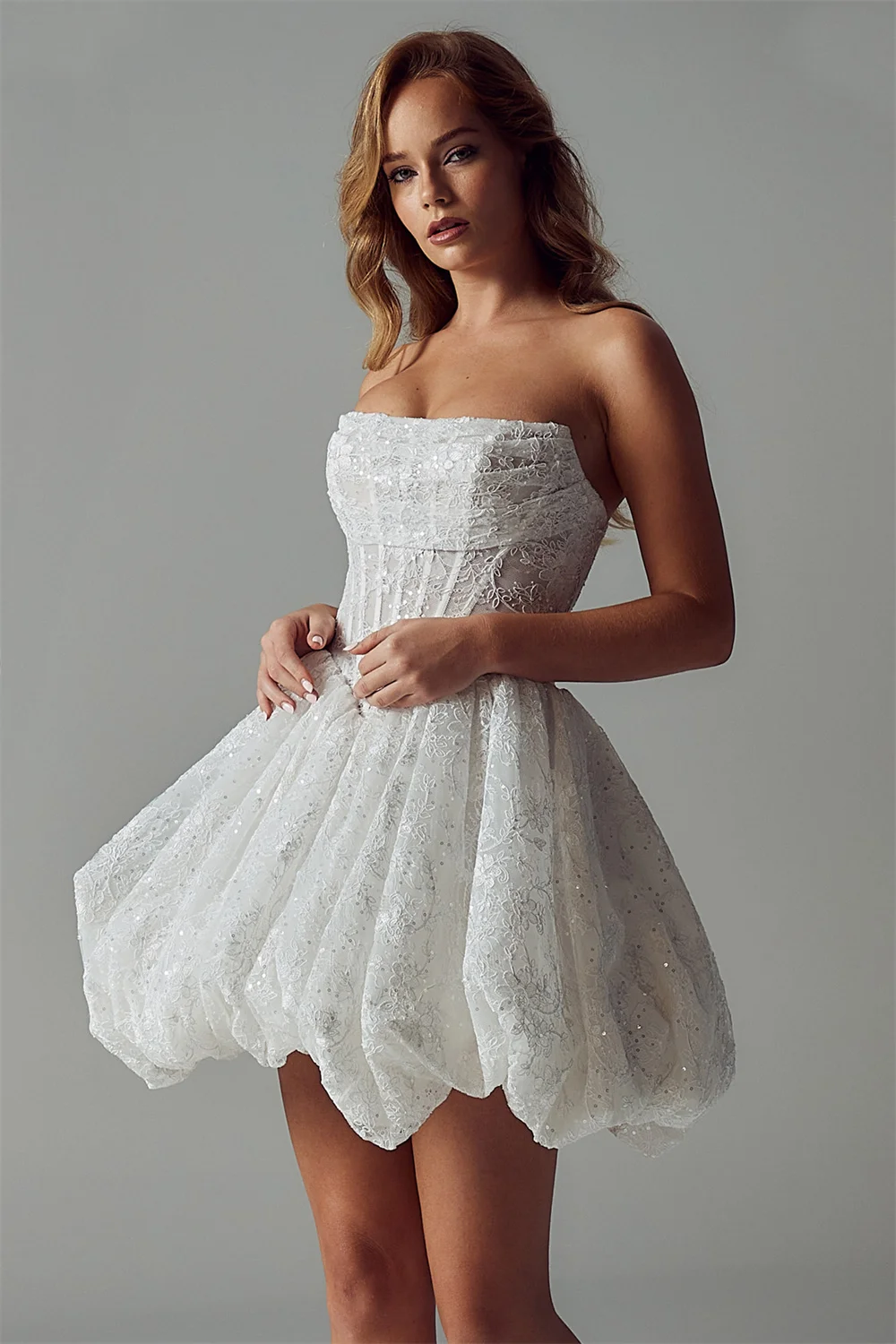 Kyoto personnalisé blanc élégant dentelle sans manches robe de mariée sans bretelles fermeture éclair dos vestidos de noiva Mini a-ligne robe de soirée 2025