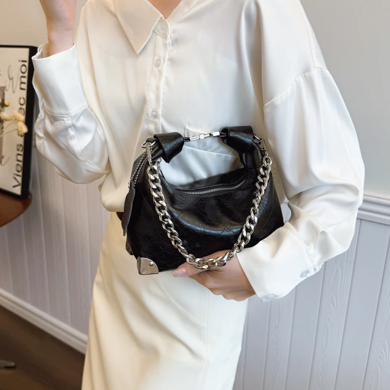 

Elegant Paris-Inspired Leather Tote - Trendy Solid Color Shopper Bag With Vintage Charm & Designer Detailing