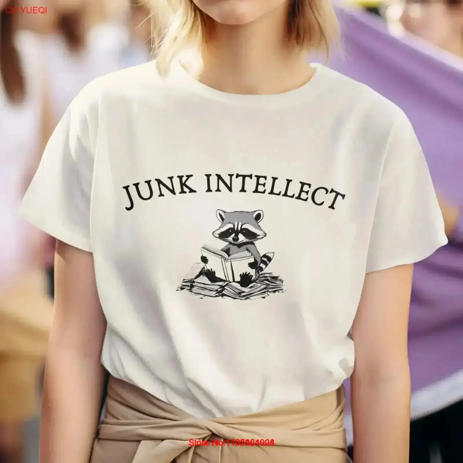 

Футболка Junk Intellect Possum Racoon для чтения, подарок для чтения, пряная книга, темный романтический книжныйtok, закладка для женщин, винтажная