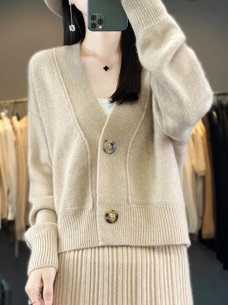 2024 New Autumn Winter Women 100% Merino Wool Sweater  Short Style V-Neck Cardigan Solid Colour basic Knitted Coat Korean Top