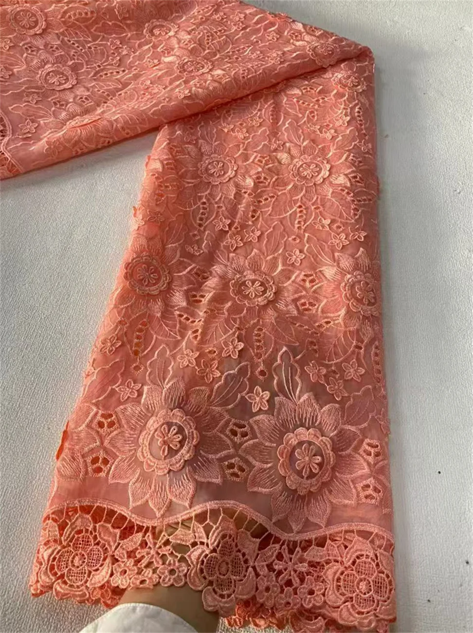 

2025 High Quality African Guipure Cord Lace Fabric Nigerian Stones Water Soluble Lace Fabric For Sewing Women Dresses