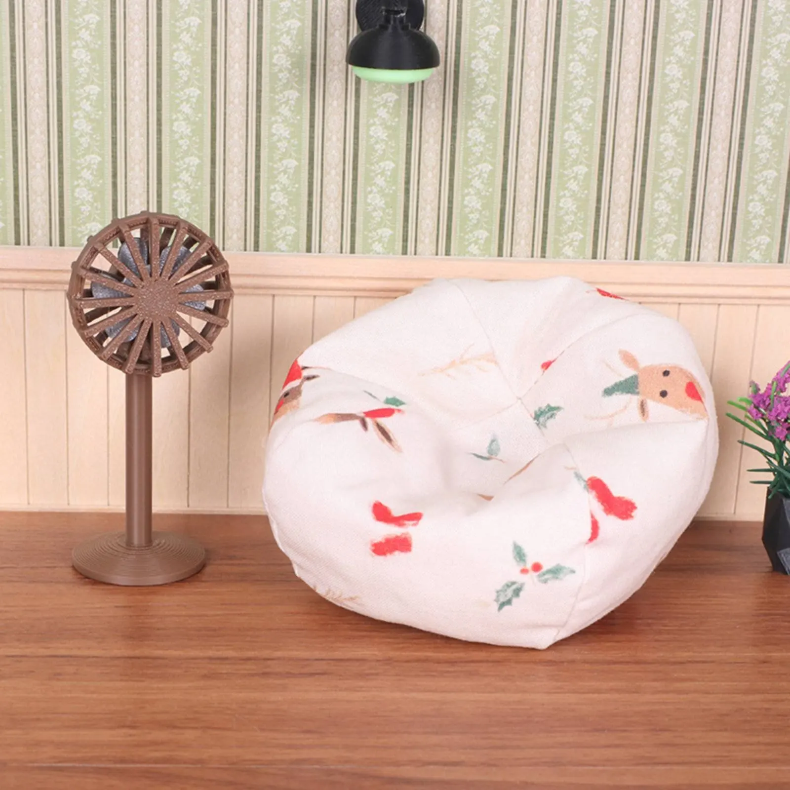 

Miniature Beanbag and Fan Set Scene Prop Doll Accessory for Collectors, Miniature Scene