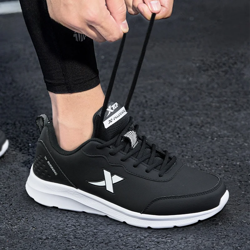 XTEP Men's Sports Shoes Leather Surface Breathable Lightweight Soft Bottom Casual Running Shoes Fall 2026 New Style