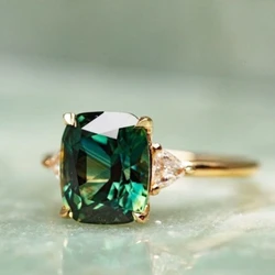 Hot Sale Stylish Vintage Square Green Gemstone Four-Claw Ring Engagement Accessories