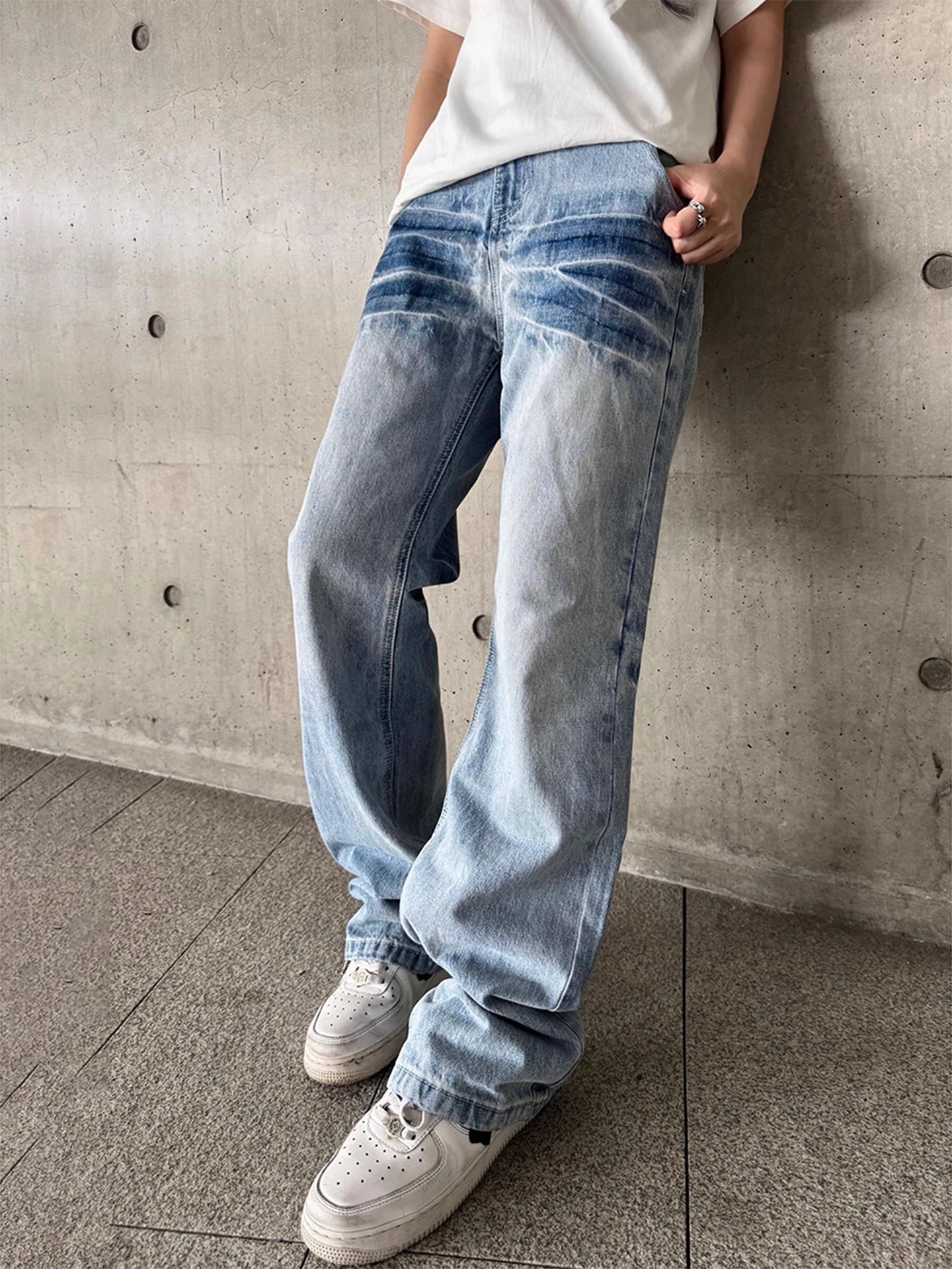 

Light Blue Lightning Pattern Men's Jeans Straight Leg Narrow Flared Pants American Retro Design High Waist Denim Trousers