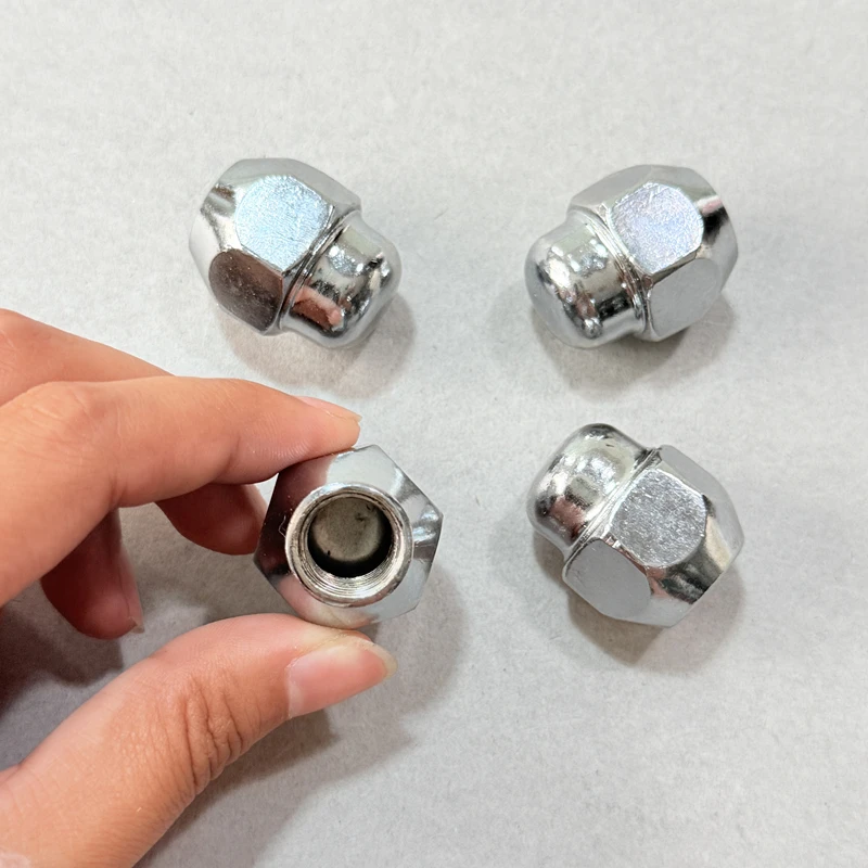 Brand Genuine 4 Pcs Tyre Screw Nut Wheel Nut for Hyundai IX25 Creta IX35 Sonata Santa Fe I40 Tucson Kia Ceed Sportage 5295014140
